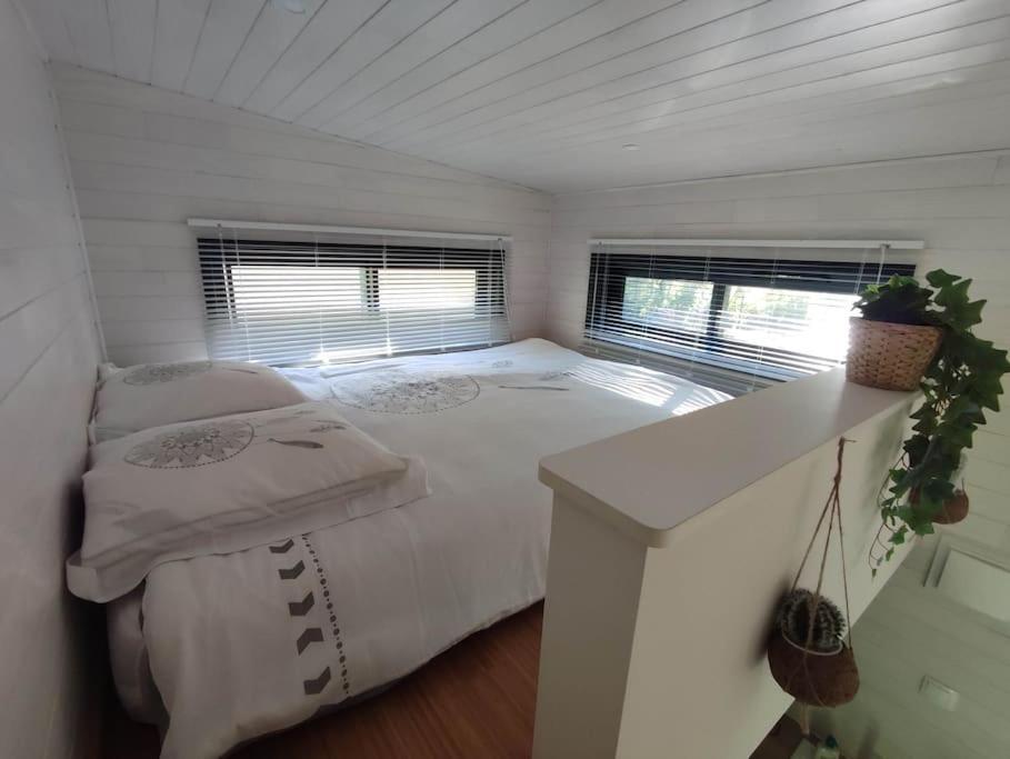 Tiny House Chez Caroline Villa Gaillan-en-Médoc Exterior photo