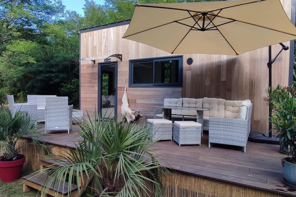 Tiny House Chez Caroline Villa Gaillan-en-Médoc Exterior photo